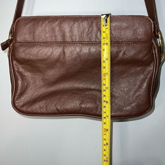 Via Piaggi, Vintage Chestnut Brown Genuine Leather Adjustable Crossbody Purse - Picture 6 of 13